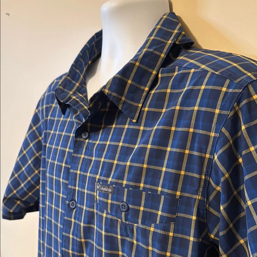 Columbia Blue and Yellow Casual Button Down Shirt - Picture 3 of 11